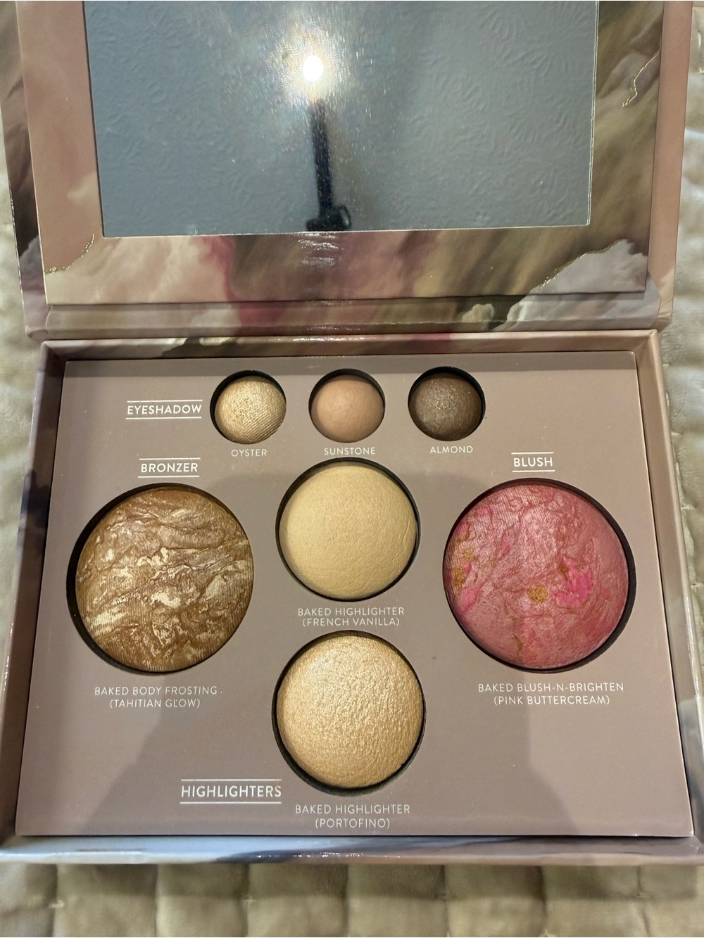Laura Geller Pink and Mauve Marble Face Palette with Gold Accents - Picture 3 of 4